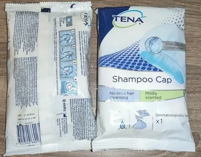 Шапочка с шампунем TENA Shampoo Cap